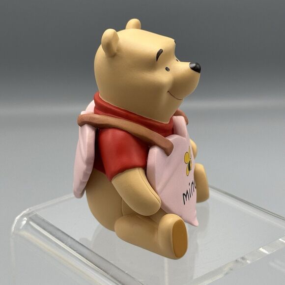 Vintage Disney Pooh and Friends Winnie the Pooh Be Mine Figurine Valentines - Picture 4 of 11